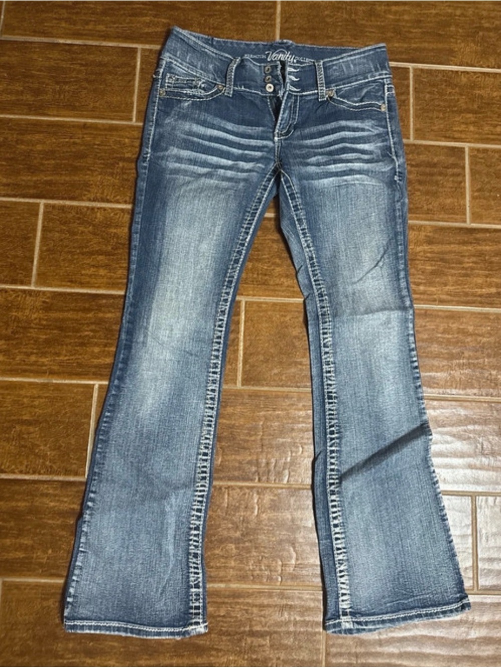 Vanity Medium Wash Flare Jeans in Blue